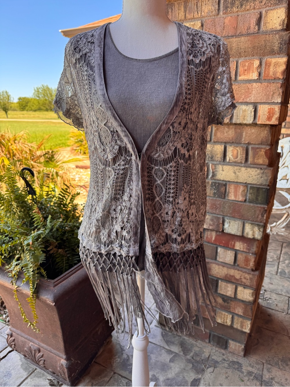 Alberto Makali 2 pc Blouse set; tank and cover; light gray/silver; Small NWOT